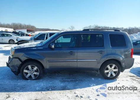 2015 Honda Pilot Touring z USA, uszkodzony, nr VIN 5FNYF4H93FB041244